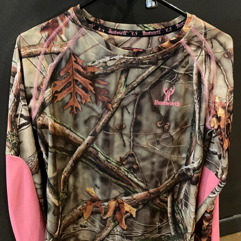Camo long sleeve. Size Med